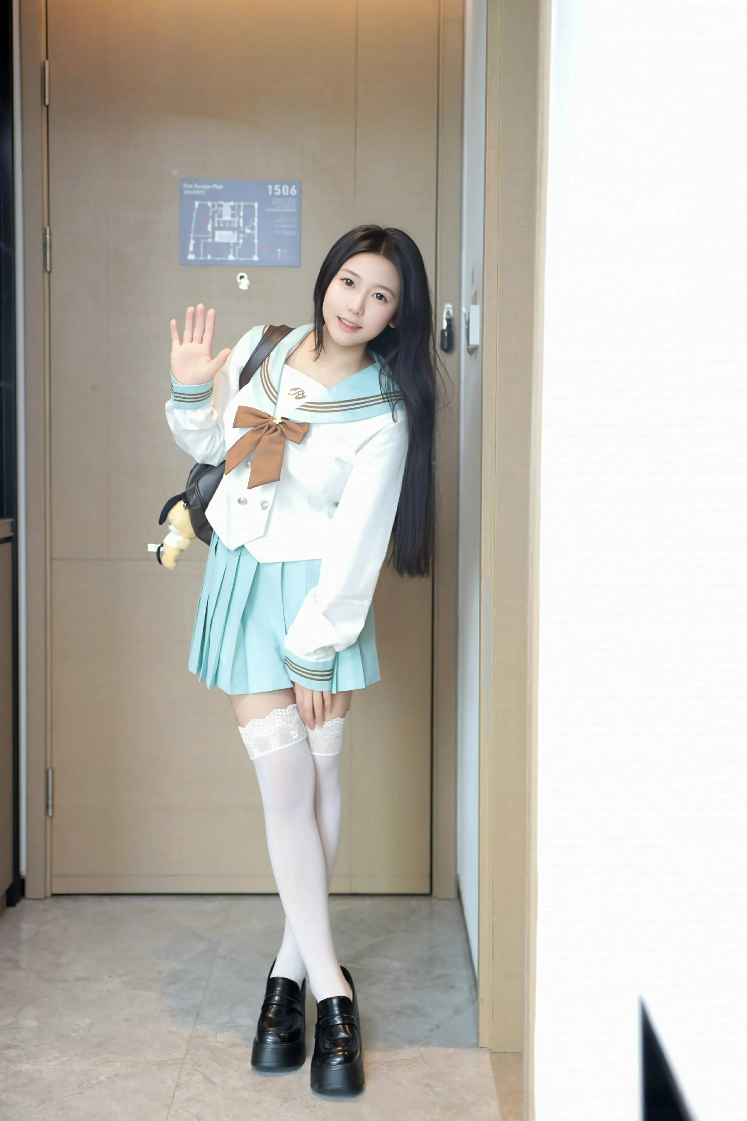  秀人网 No.10379 林嘉馨 [93P]第2张