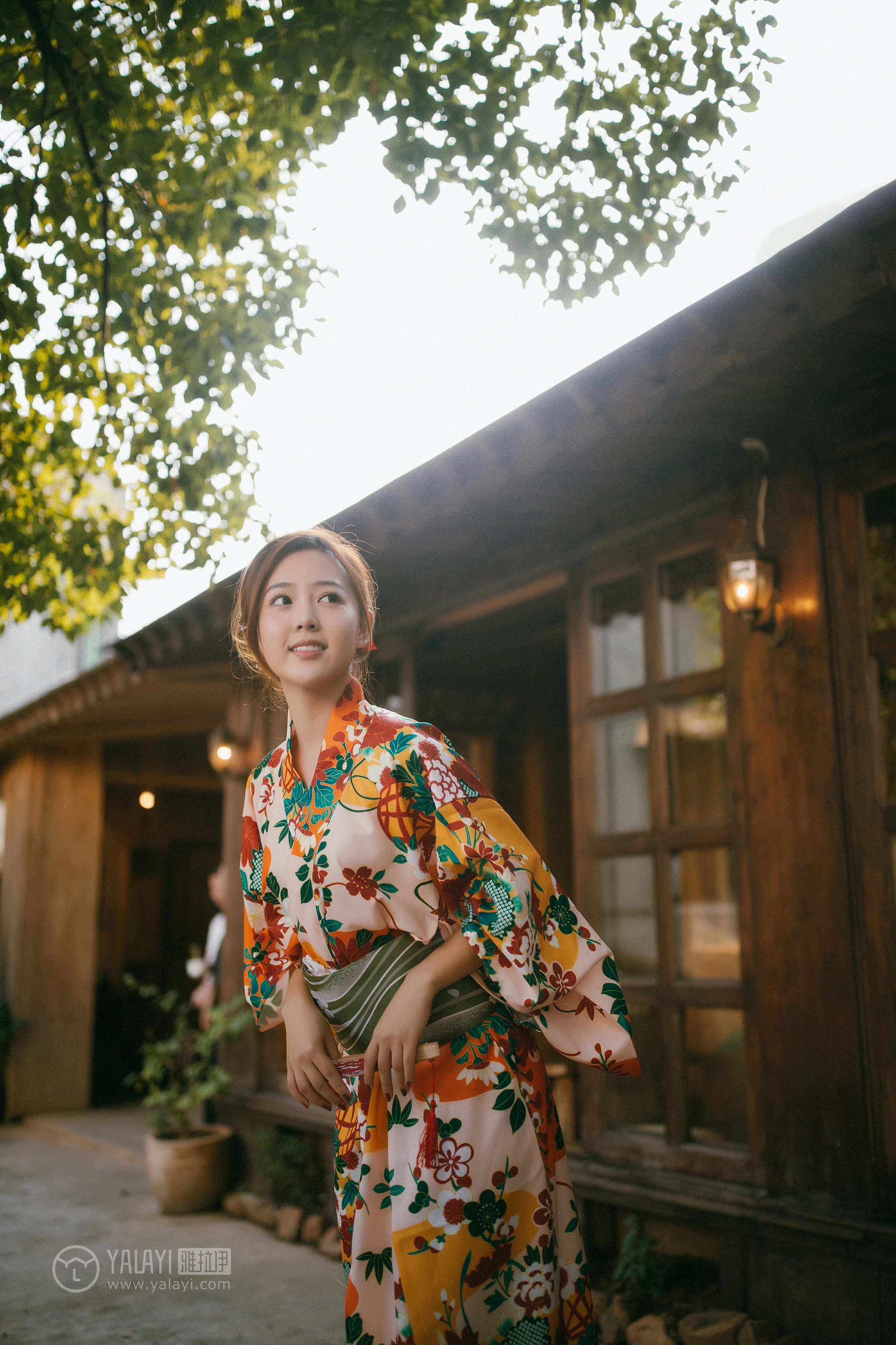 [YALAYI雅拉伊]NO.140 日清和室 张雨青 碎花和服性感私房写真集第10张