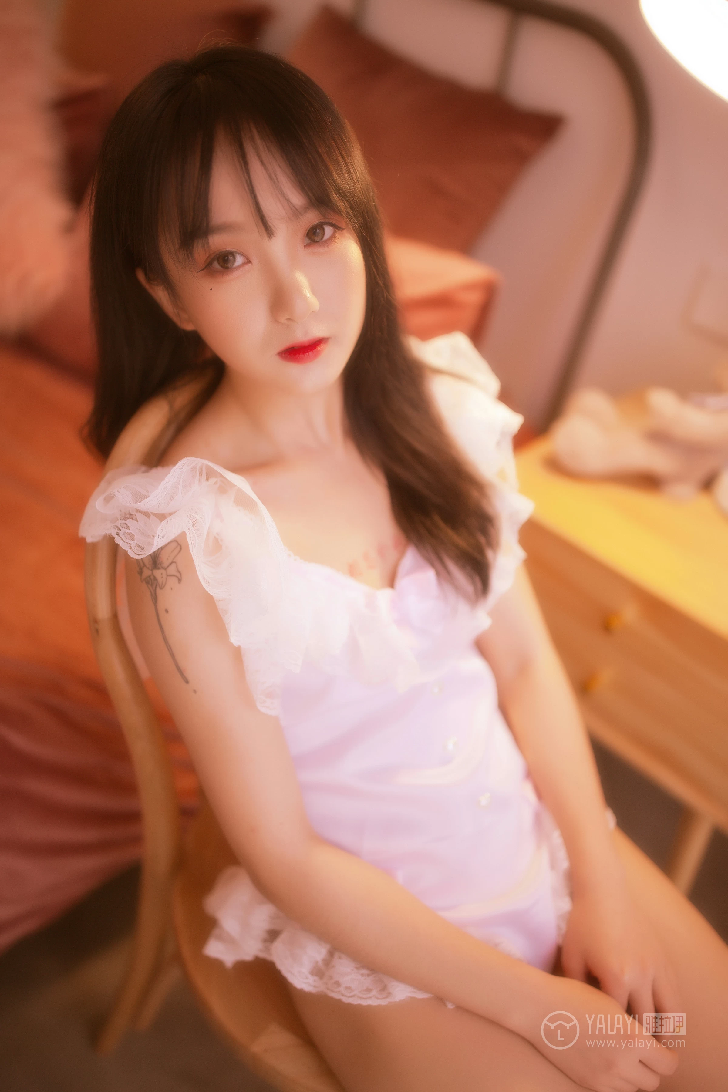 [YALAYI雅拉伊]NO.160 薄紗少女 夏夏 白色透视情趣睡衣性感私房写真集第2张