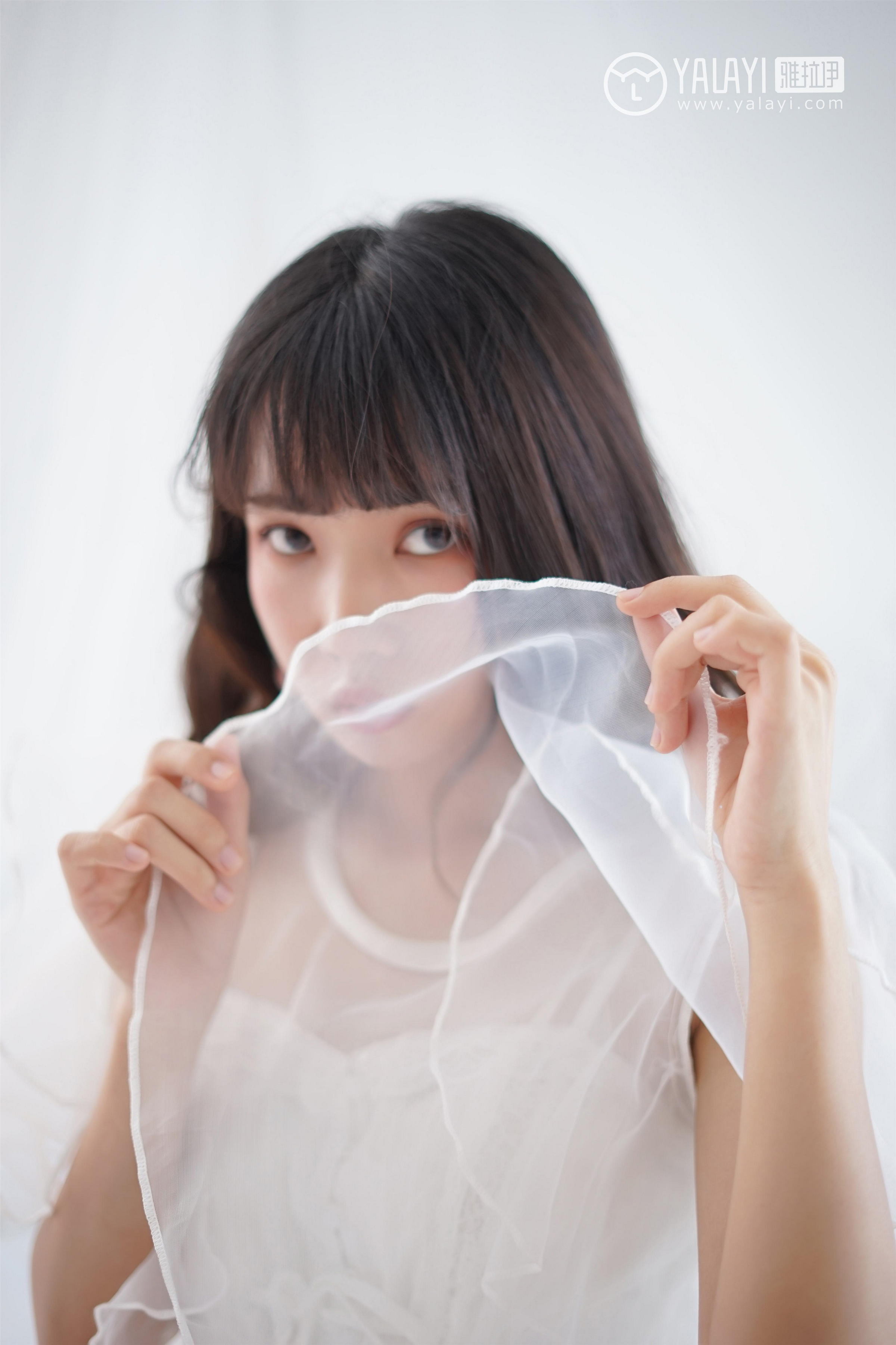 [YALAYI雅拉伊]NO.001 恋上你的床 公主小兔子 透视连衣裙性感私房写真集第14张