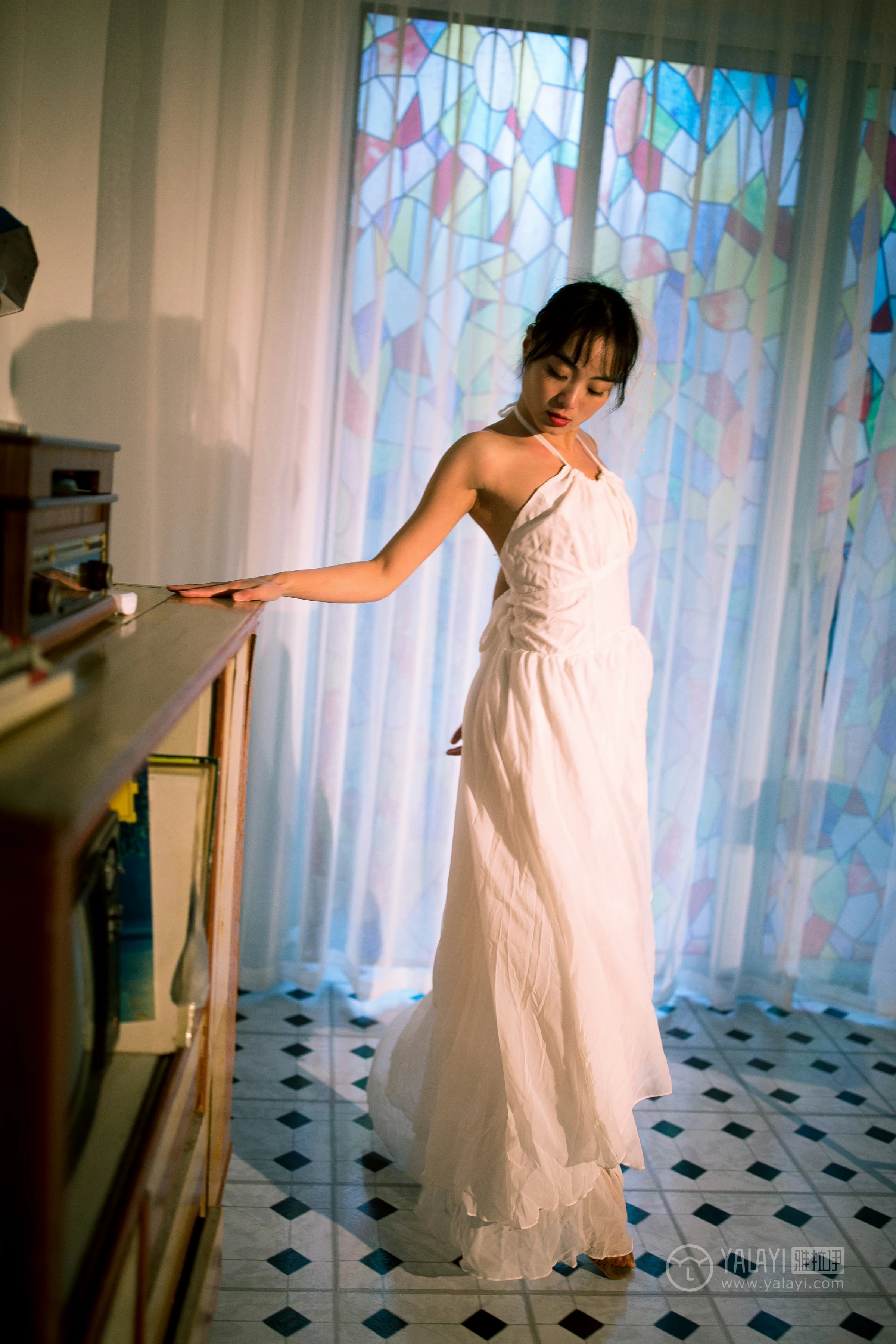 [YALAYI雅拉伊]No.191 轻舞飞扬 米粒米粒 白色吊带裸背婚纱连衣裙性感私房写真集第11张