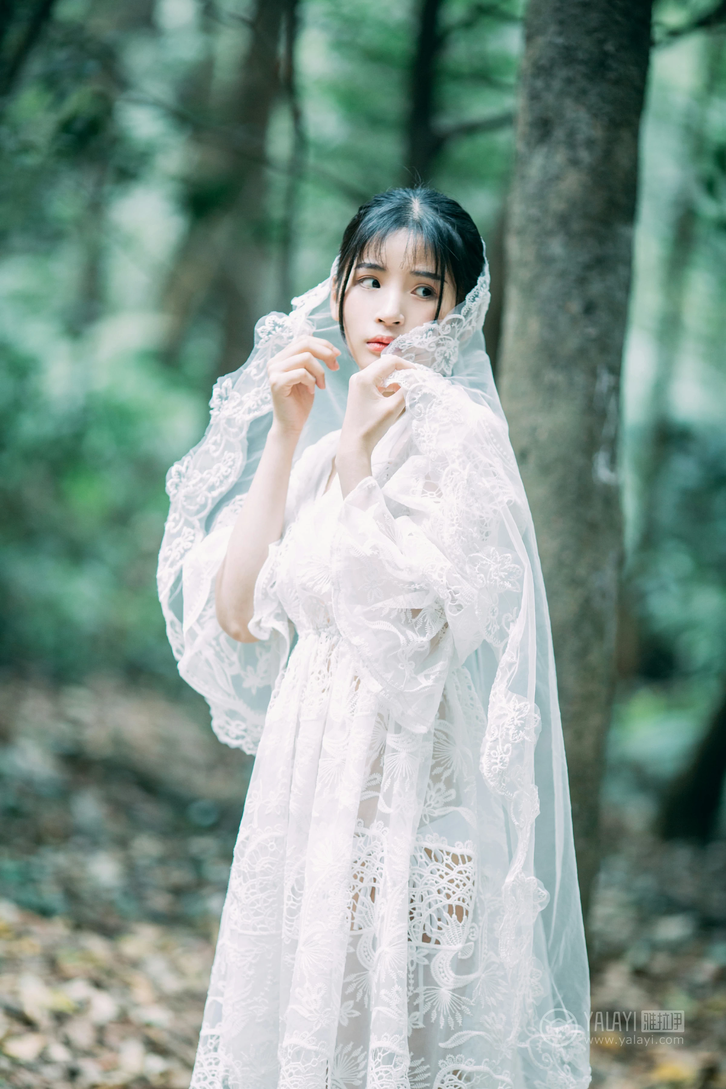 [YALAYI雅拉伊]No.194 仙乐飘飘 阿惜 白色透视镂空连衣裙加白色内衣性感私房写真集第6张