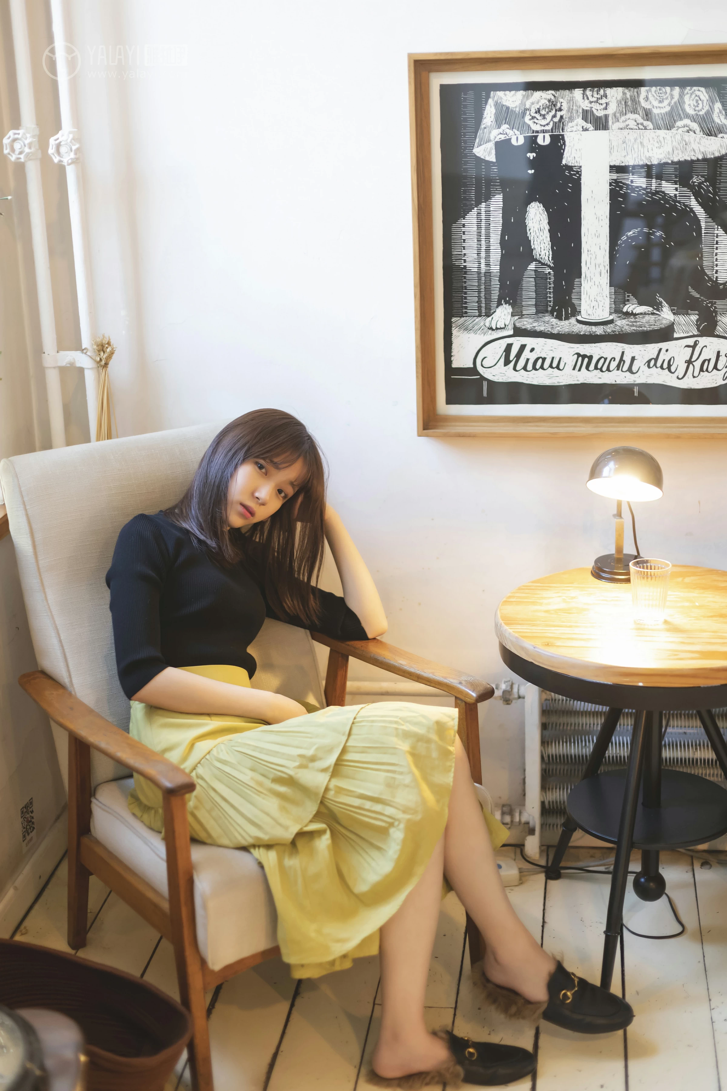 [YALAYI雅拉伊]No.265 旧情 刘开心 黑色紧身上衣加橙色短裙性感私房写真集第8张