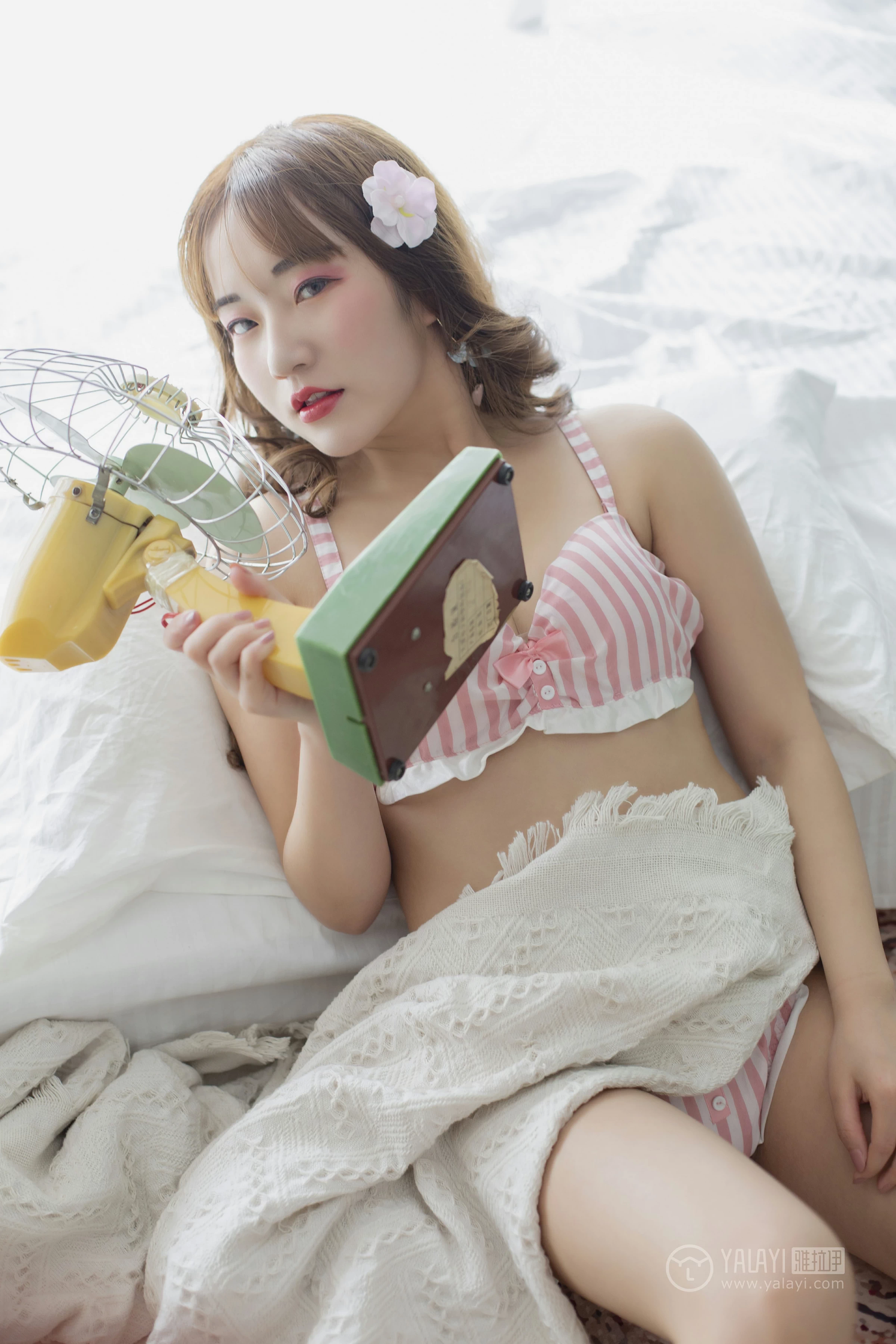 [YALAYI雅拉伊]No.273 千娇百媚 顾盼兮 粉色内衣与内裤性感私房写真集第11张