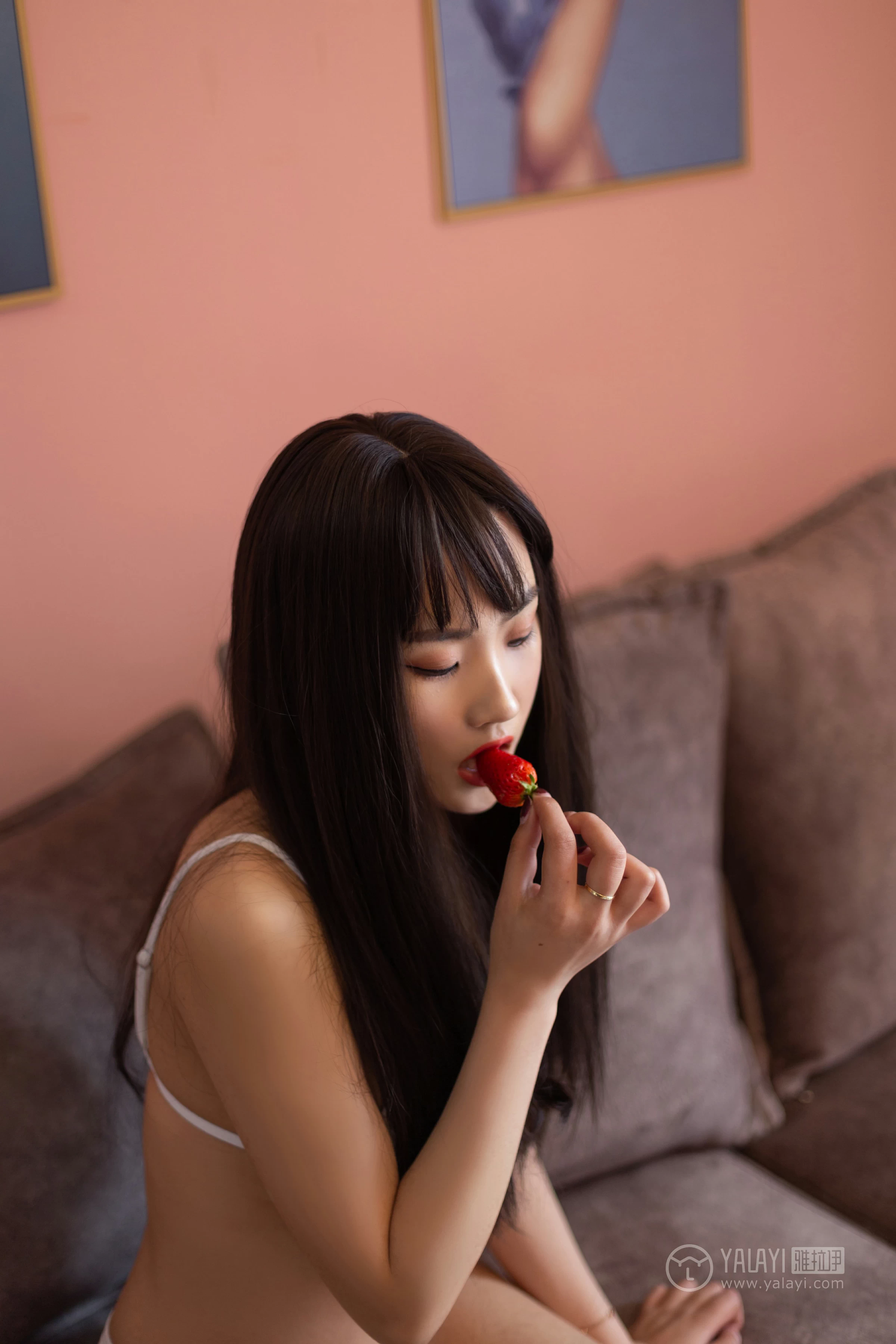 [YALAYI雅拉伊]No.285 勾股定律 沫沫 白色紧身内衣性感私房写真集第4张