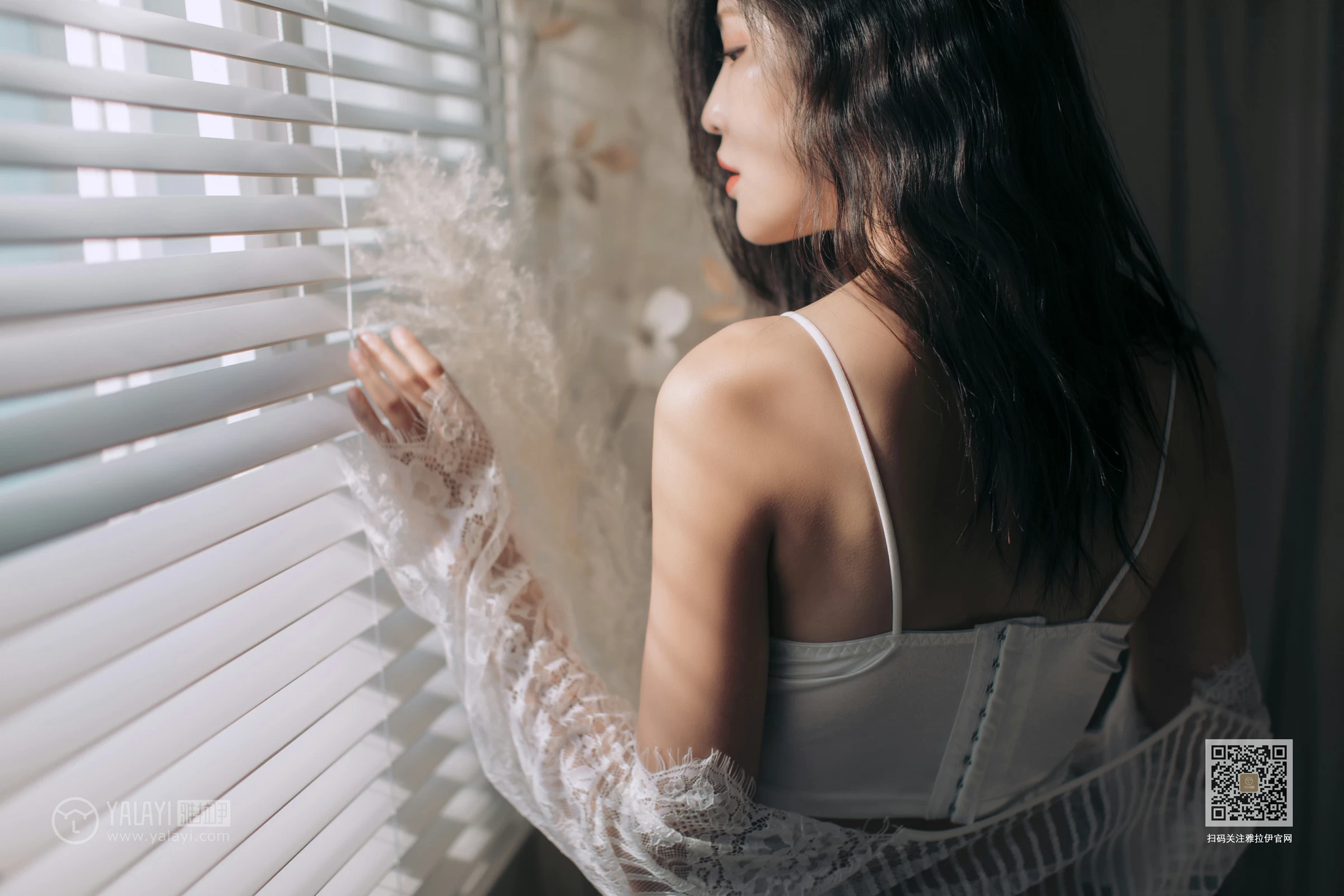 [YALAYI雅拉伊]Vol.423 好想告诉你 仓儿 白色透视镂空睡衣加白色内衣性感私房写真集第18张