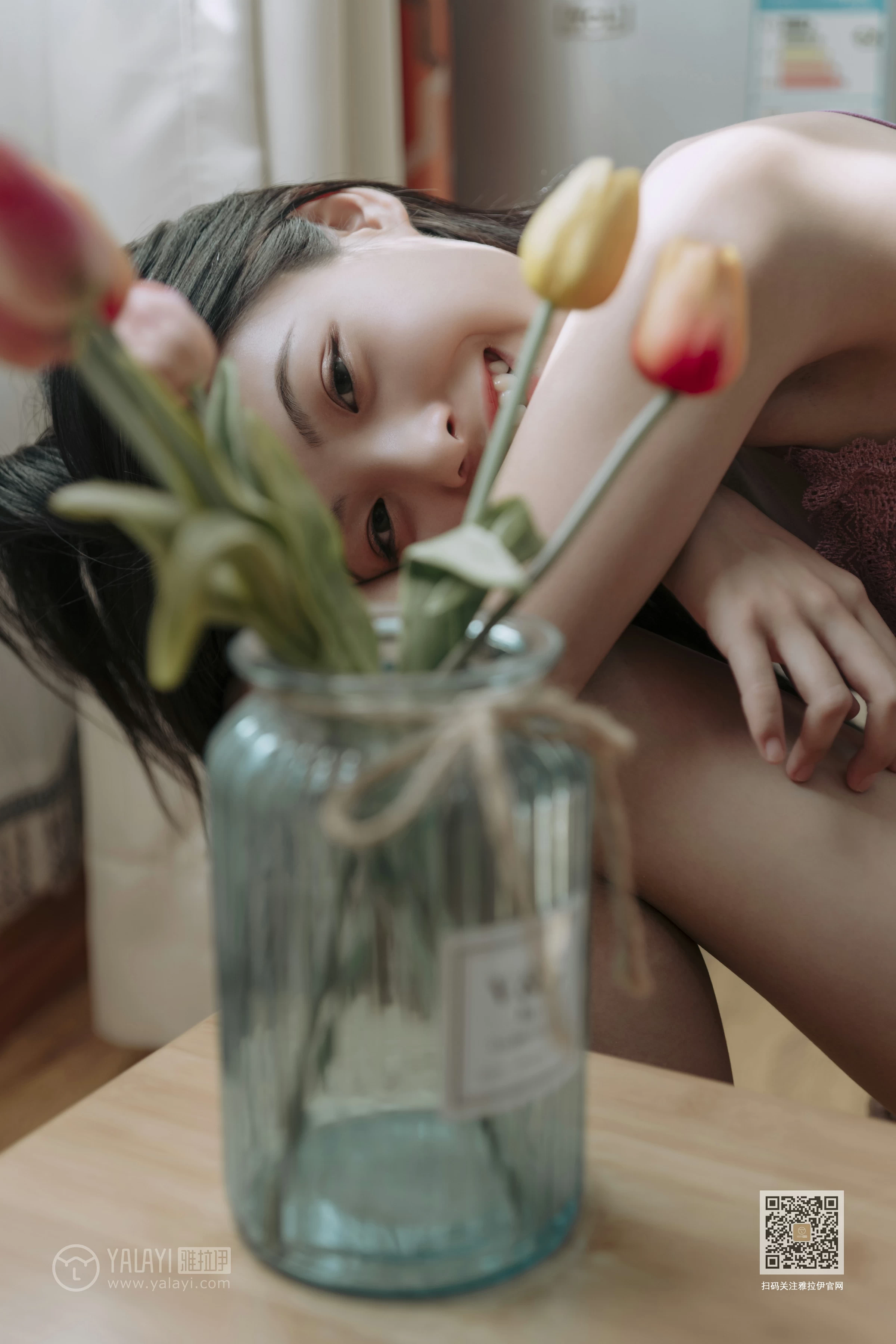 [YALAYI雅拉伊]Vol.426 蜜桃成熟时 含嫣 粉色蕾丝内衣居家性感私房写真集第3张