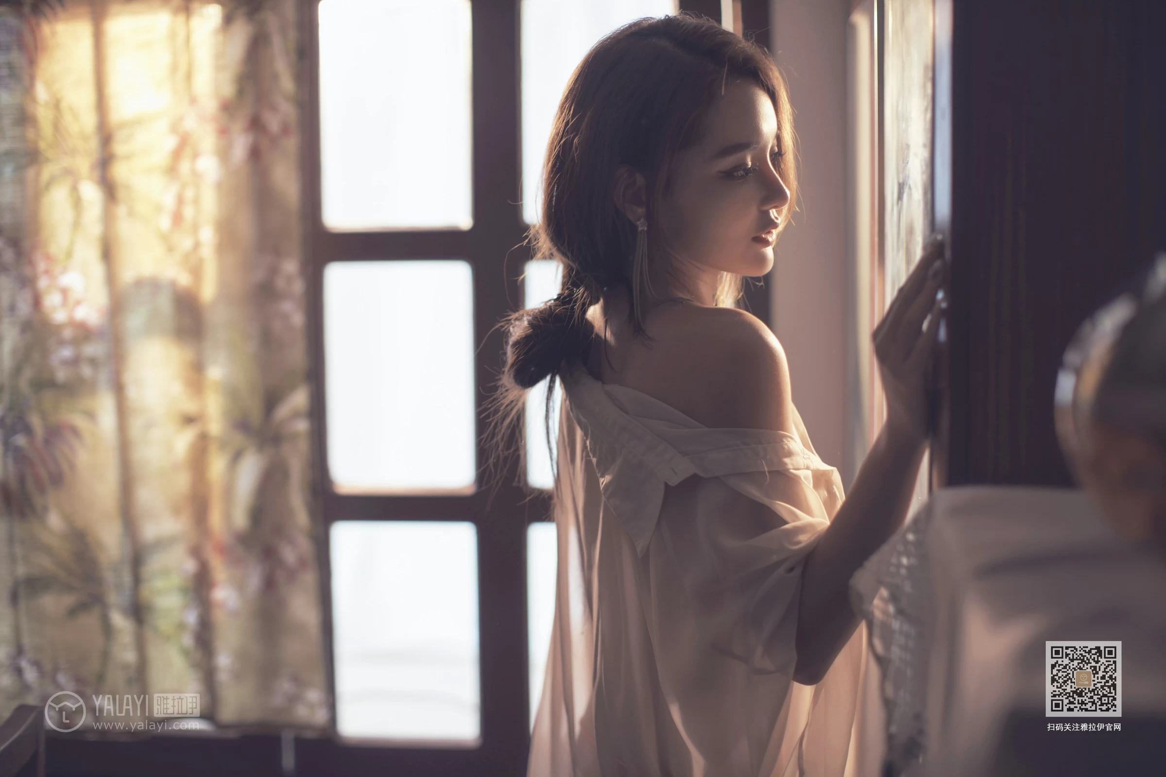 [YALAYI雅拉伊]Vol.430 意乱情迷 慧儿 白色透视衬衫居家性感私房写真集第9张
