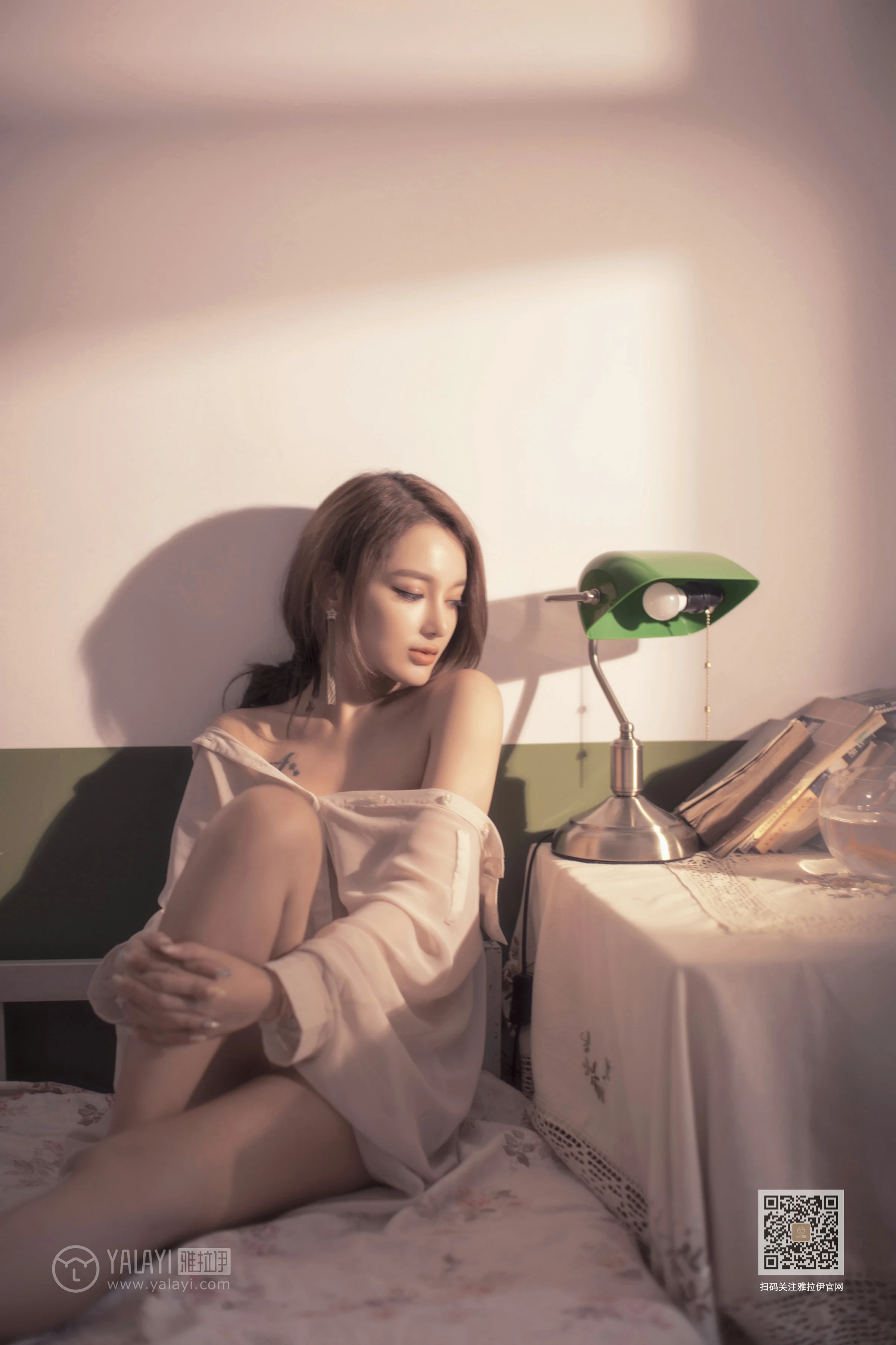 [YALAYI雅拉伊]Vol.430 意乱情迷 慧儿 白色透视衬衫居家性感私房写真集第15张