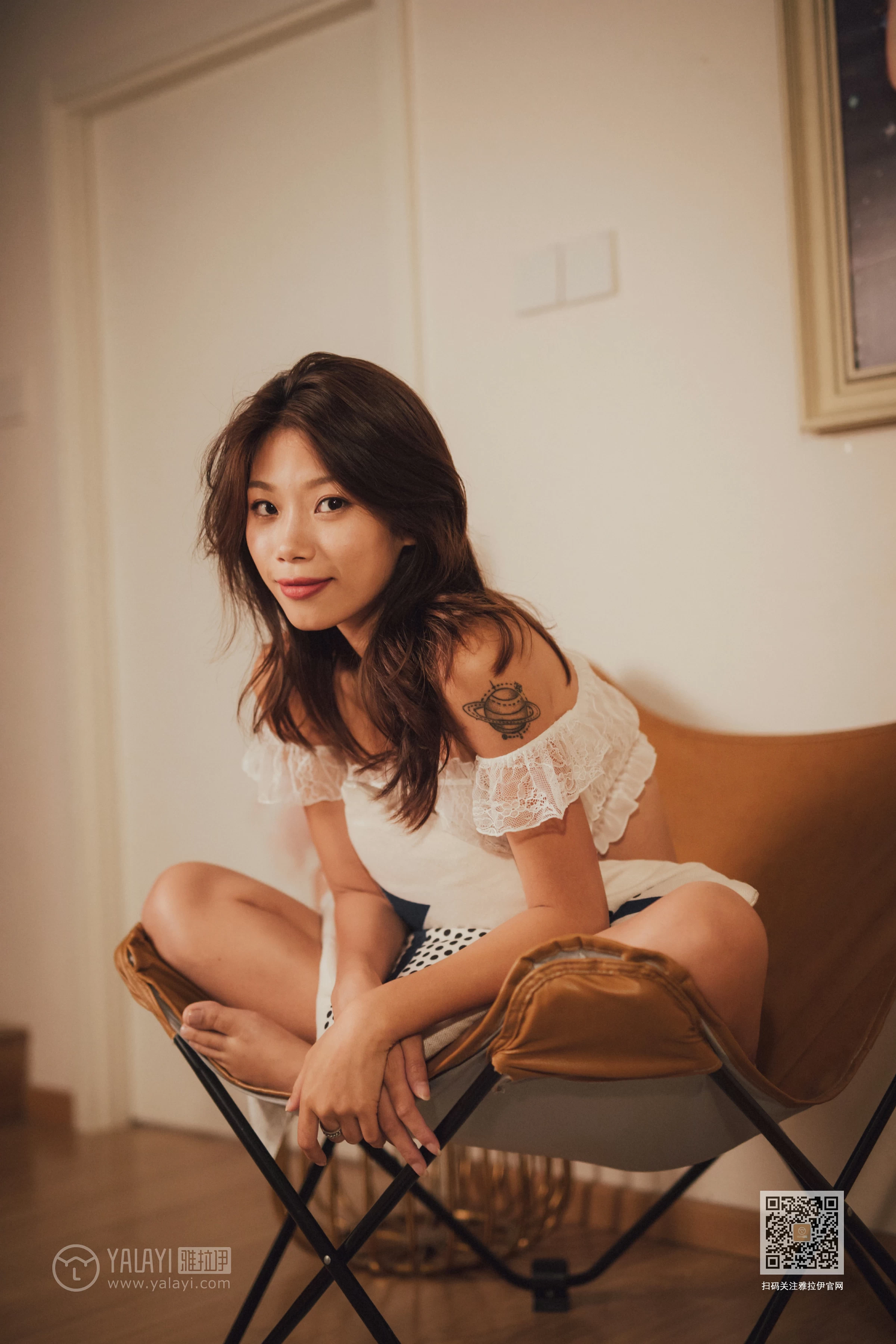 [YALAYI雅拉伊]Vol.481 居家女友 静初 白色透视情趣内衣性感私房写真集第12张