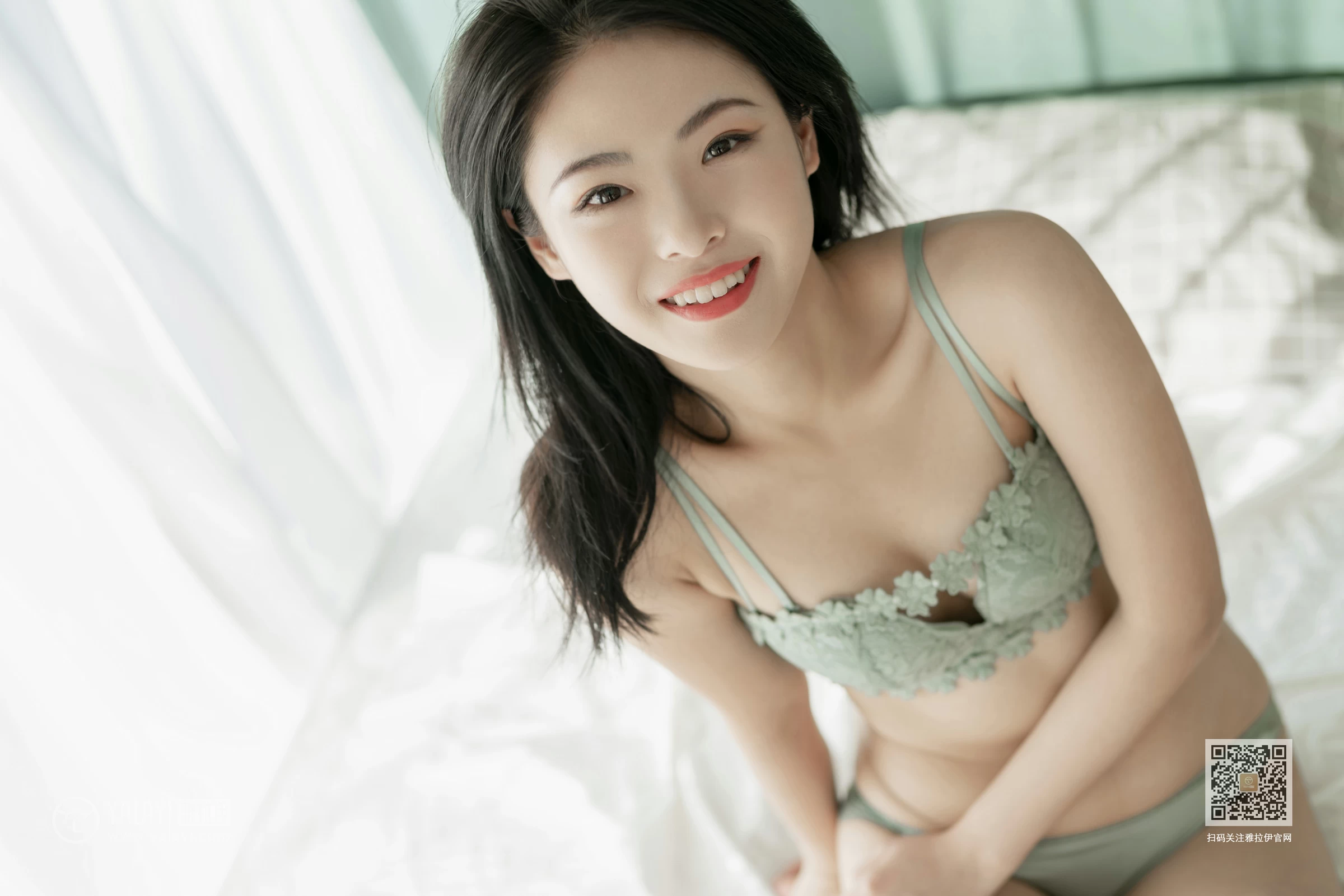 [YALAYI雅拉伊]Vol.487 翡翠女神 含嫣 淡蓝色蕾丝内衣性感私房写真集第9张