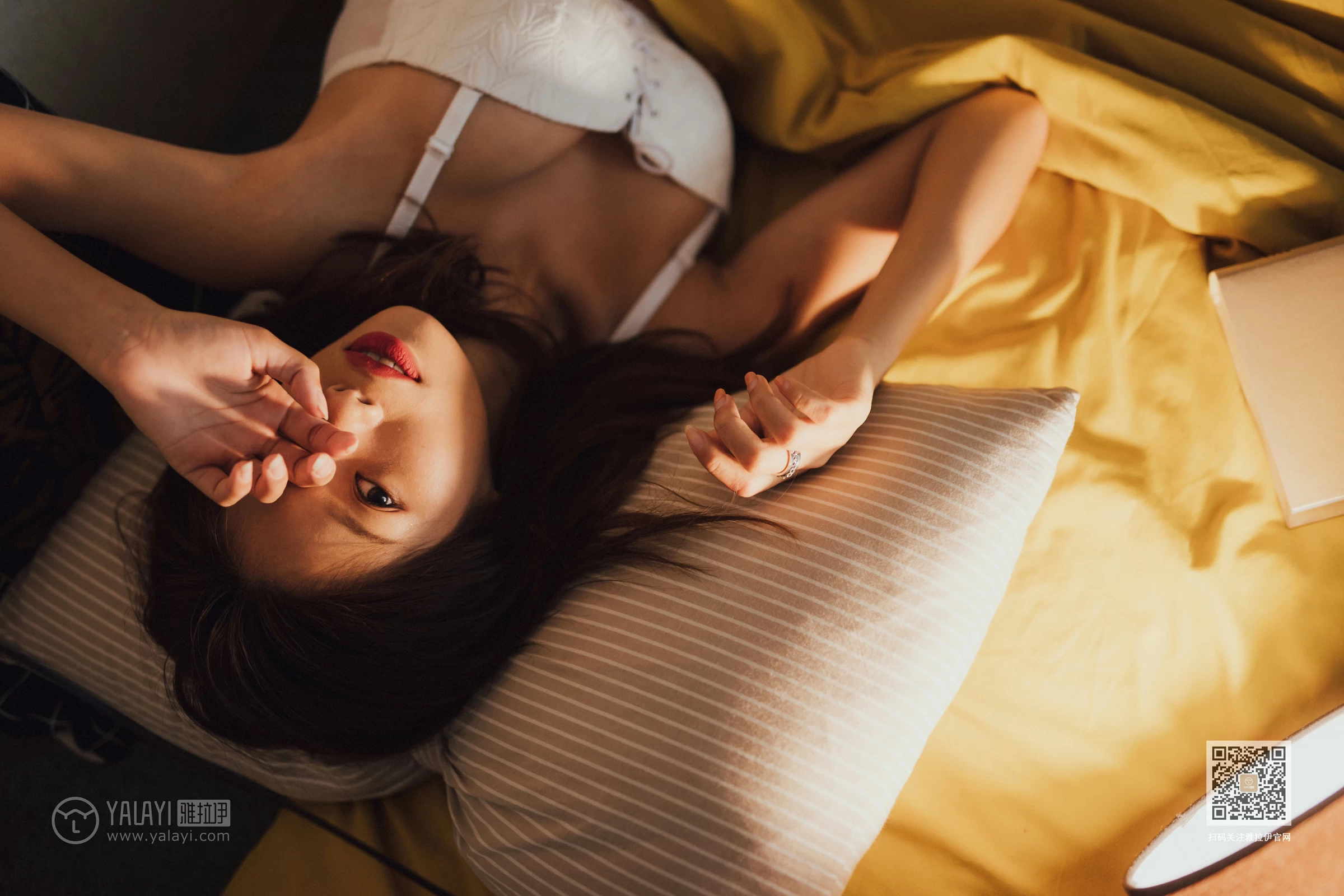 [YALAYI雅拉伊]Vol.448 靡靡之音 静初 白色蕾丝内衣居家性感私房写真集第13张