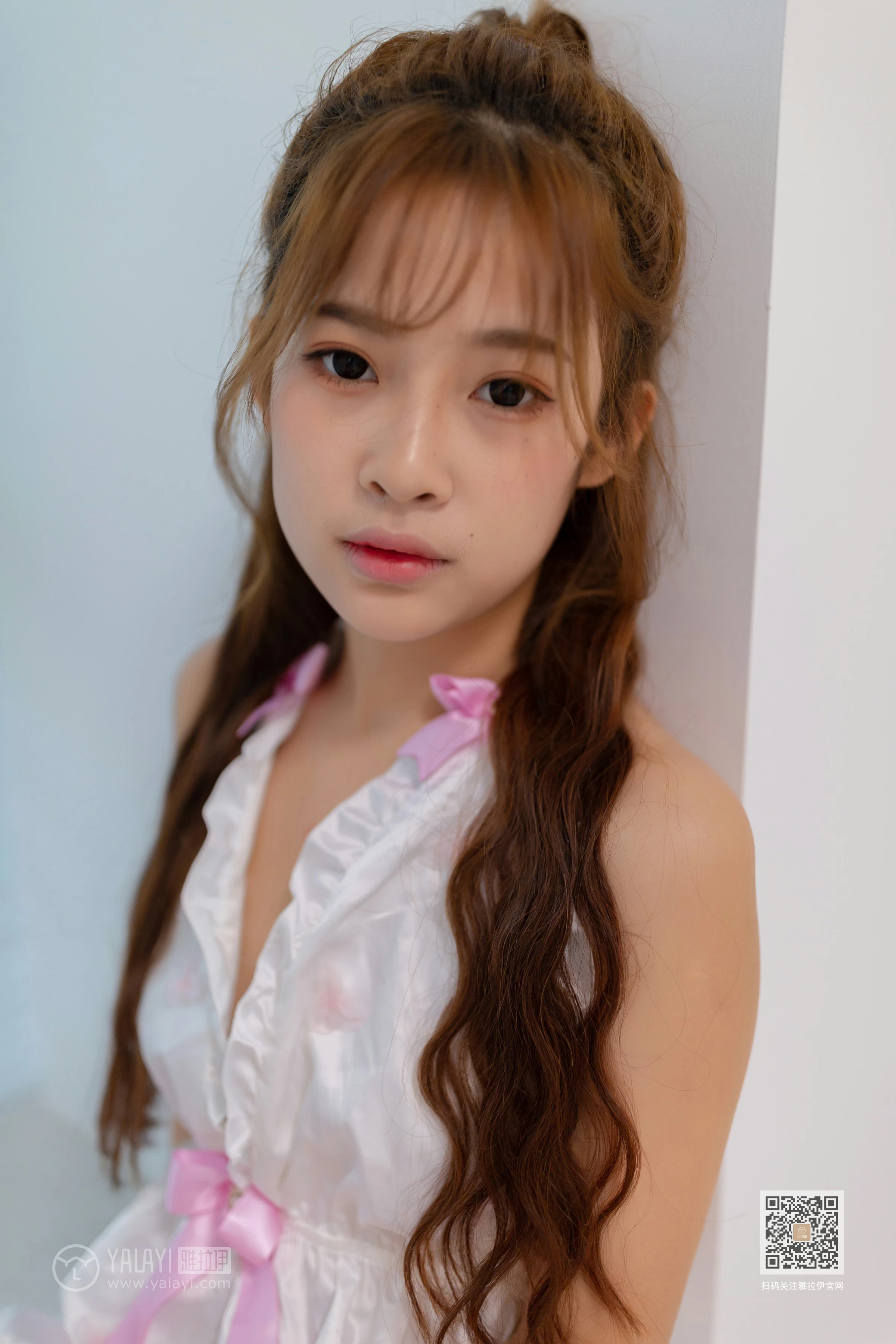 [YALAYI雅拉伊]Vol.450 少女的新浴袍 秋萍 粉色透视情趣浴袍性感私房写真集第9张