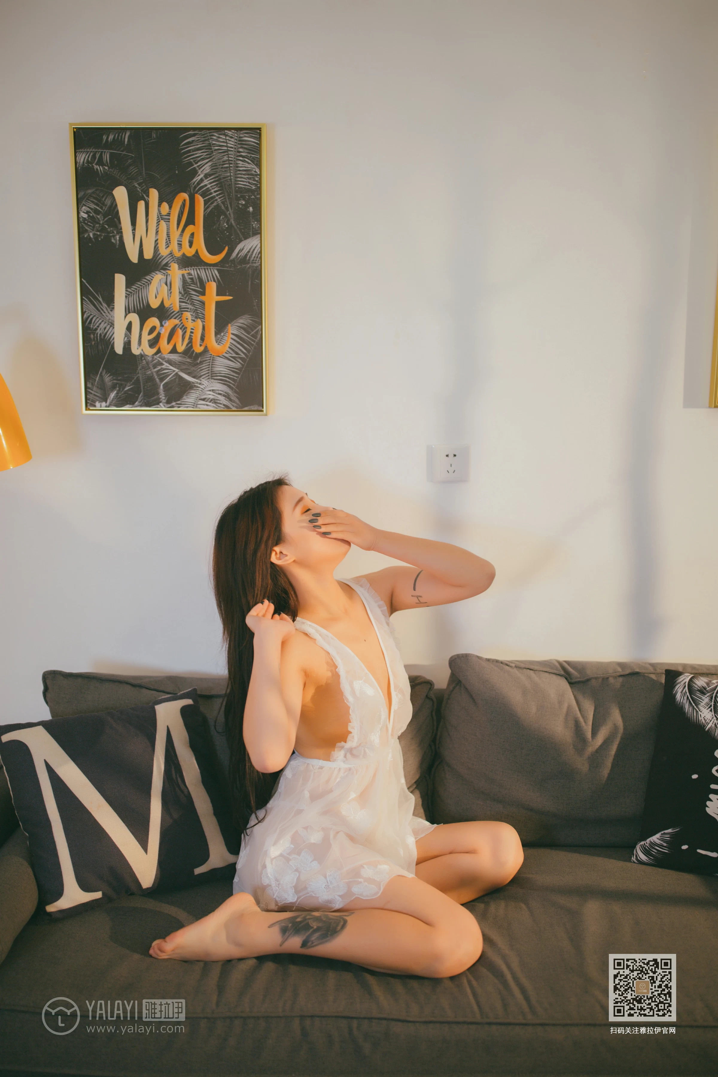 [YALAYI雅拉伊]Vol.536 吹弹可破 素素 白色透视情趣内衣裙性感私房写真集第2张