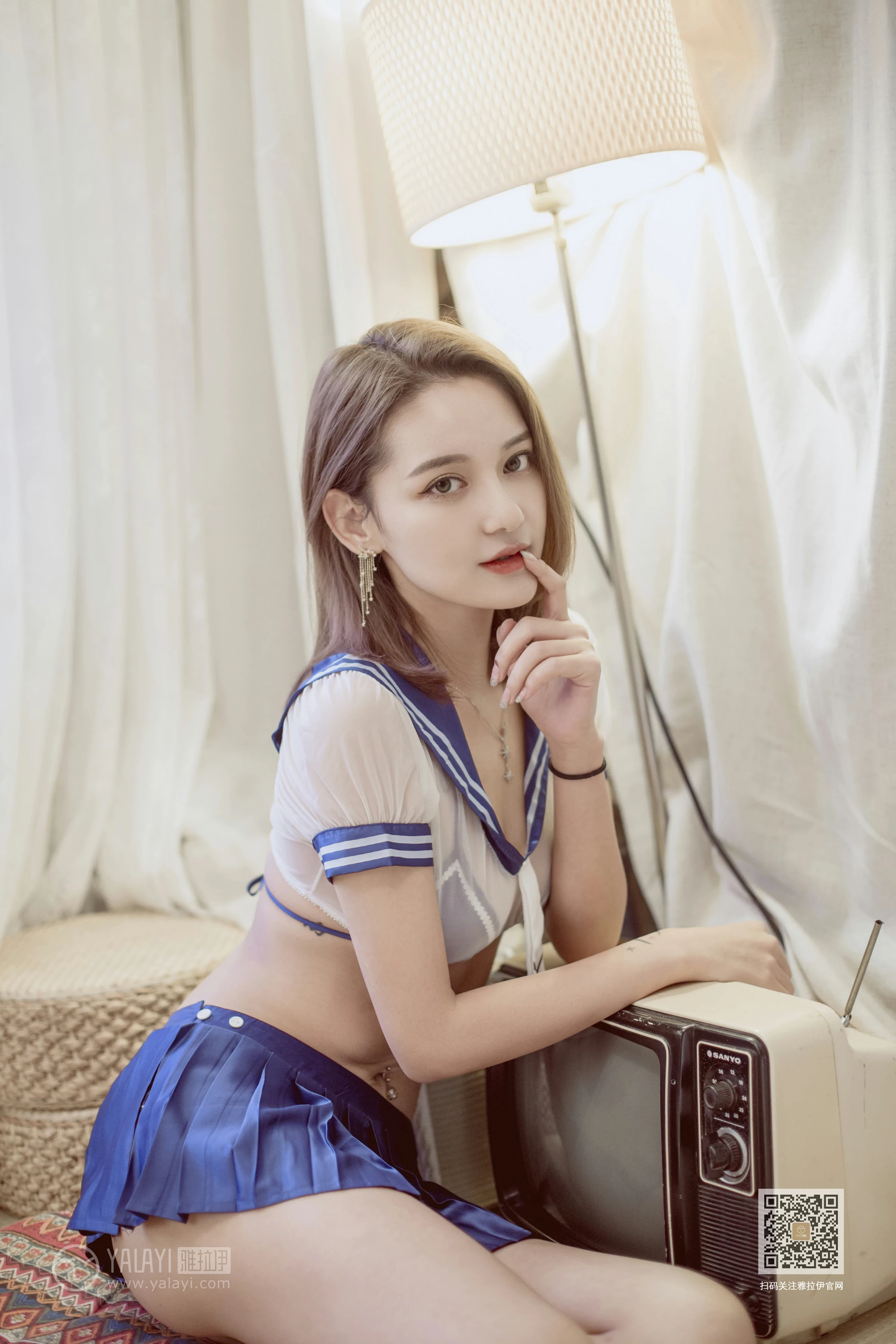 [YALAYI雅拉伊]Vol.538 回到那年 刘子炀 透视情趣高中女生制服加蓝色内衣性感私房写真集第8张