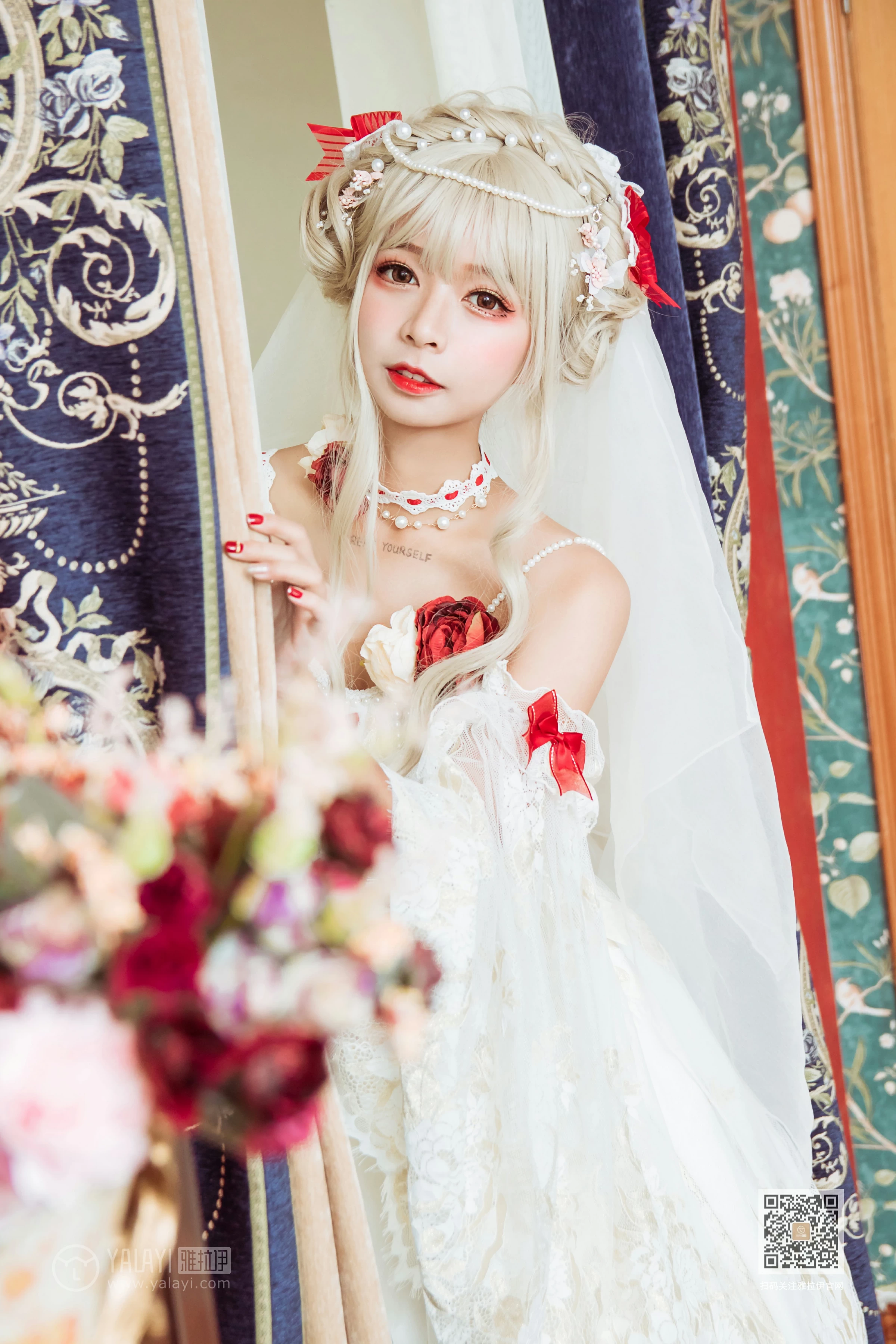 [YALAYI雅拉伊]Vol.521 梦幻洛丽塔 阿禾 白色情趣吊带连衣裙性感私房写真集第3张