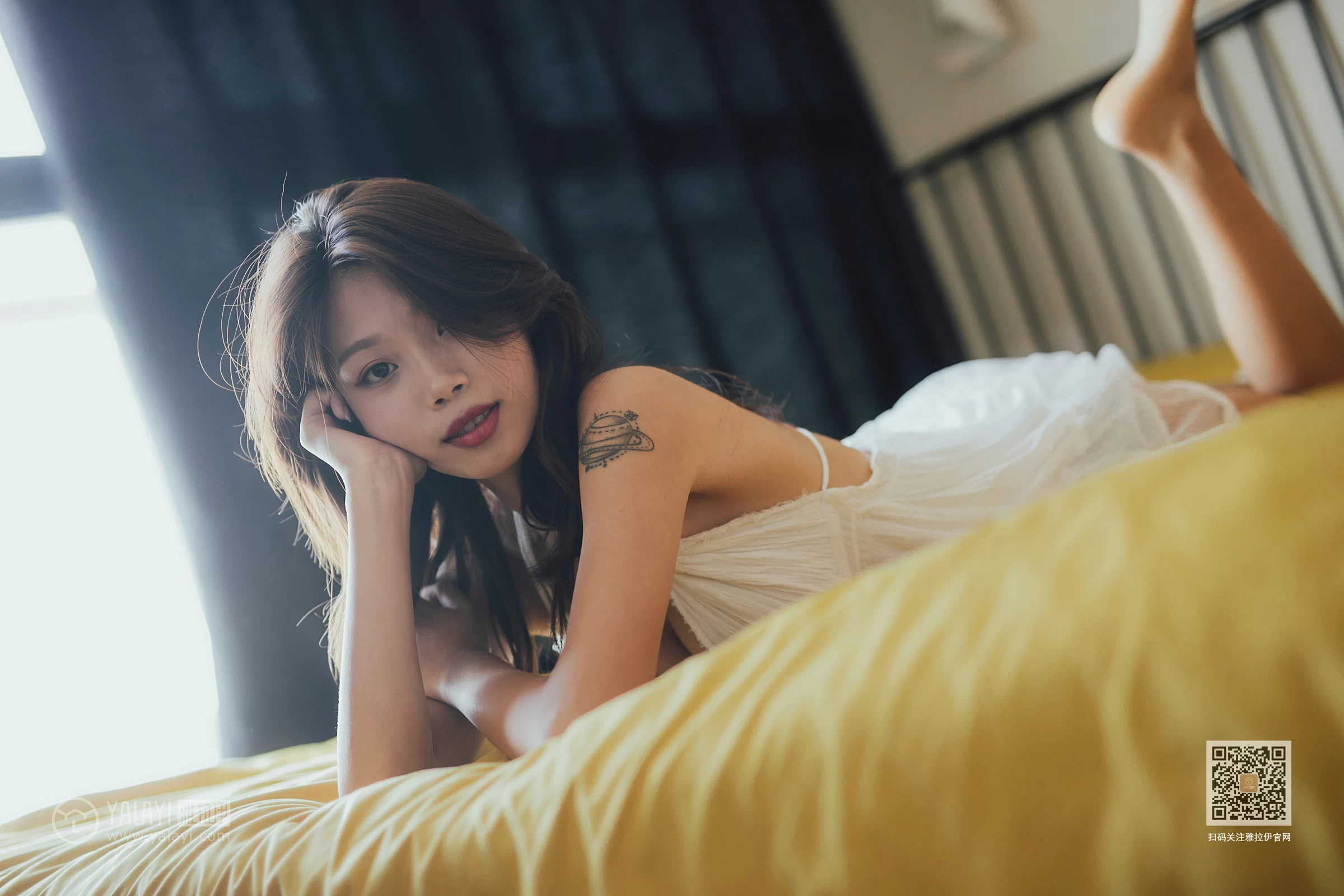 [YALAYI雅拉伊]Vol.523 薄纱雾绕 静初 白色透视吊带睡衣裙性感私房写真集第5张