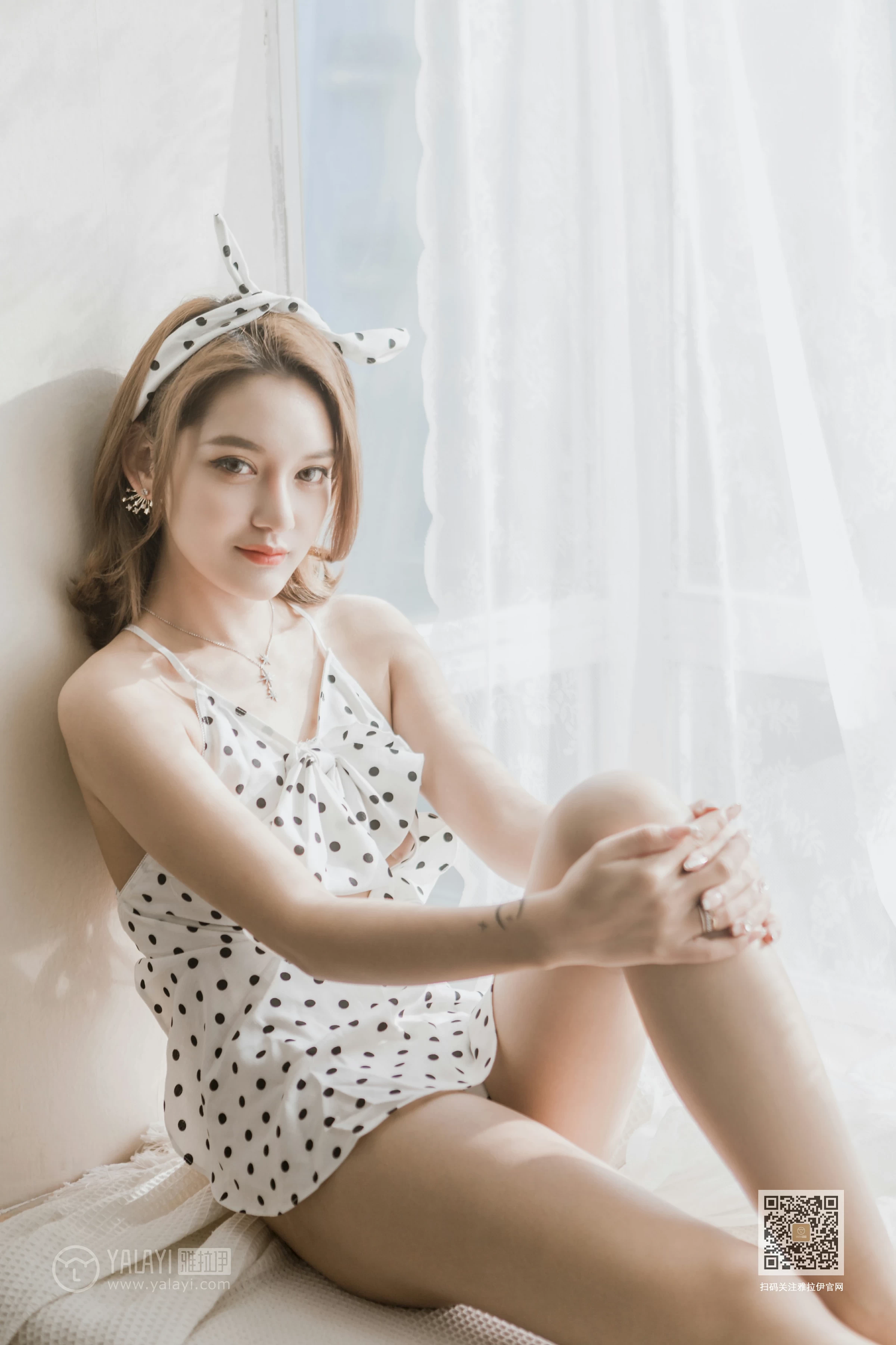 [YALAYI雅拉伊]Vol.572 日光倾城 刘子炀 白色比基尼泳装性感私房写真集第8张