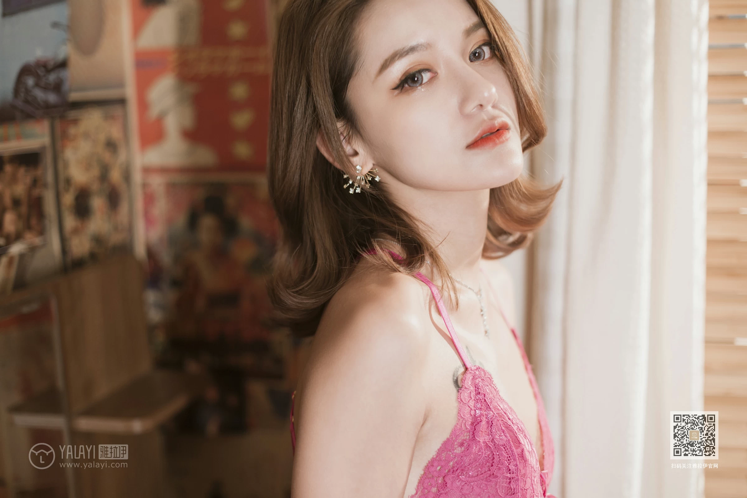 [YALAYI雅拉伊]Vol.577 粉玫瑰 刘子炀 红色透视情趣内衣性感私房写真集第14张