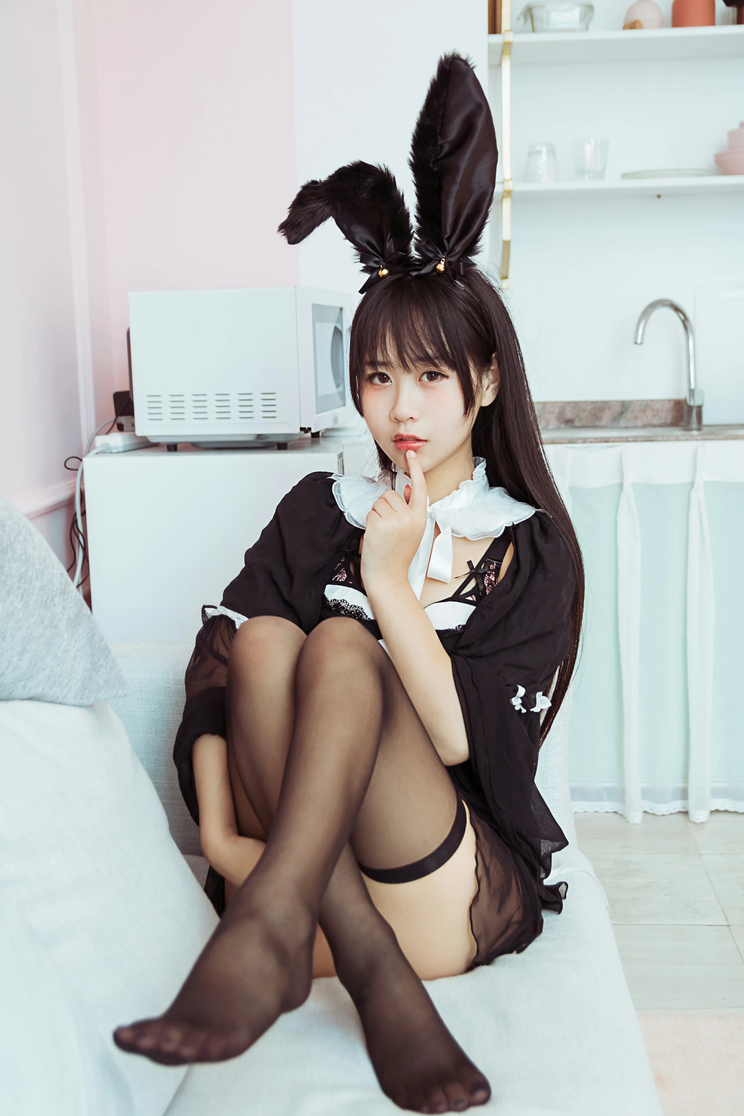 [YALAYI雅拉伊]NO.616 《今晚穿了女仆装》 甜酱吖 黑色情趣制服内衣加黑丝美腿性感私房写真集第10张