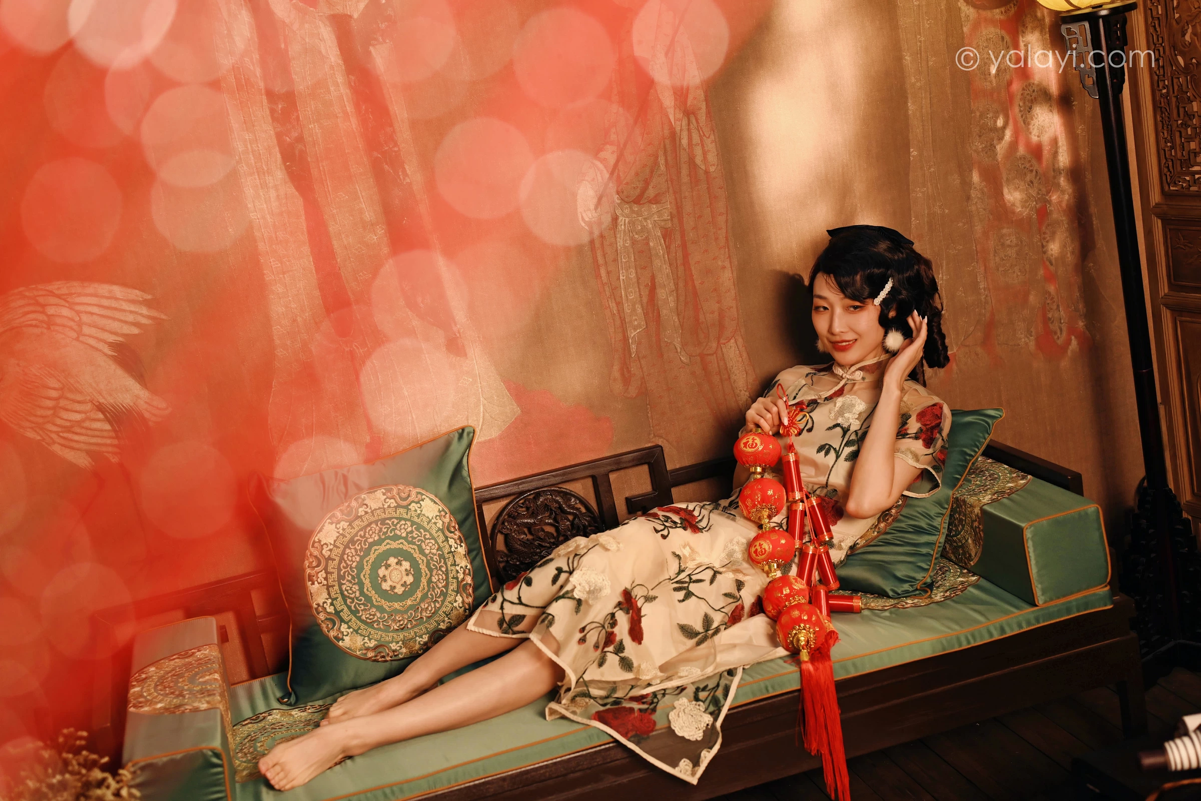 [YALAYI雅拉伊]2022.01.25 我在那里等你 佳佳 白色透视旗袍民国风写真集第13张