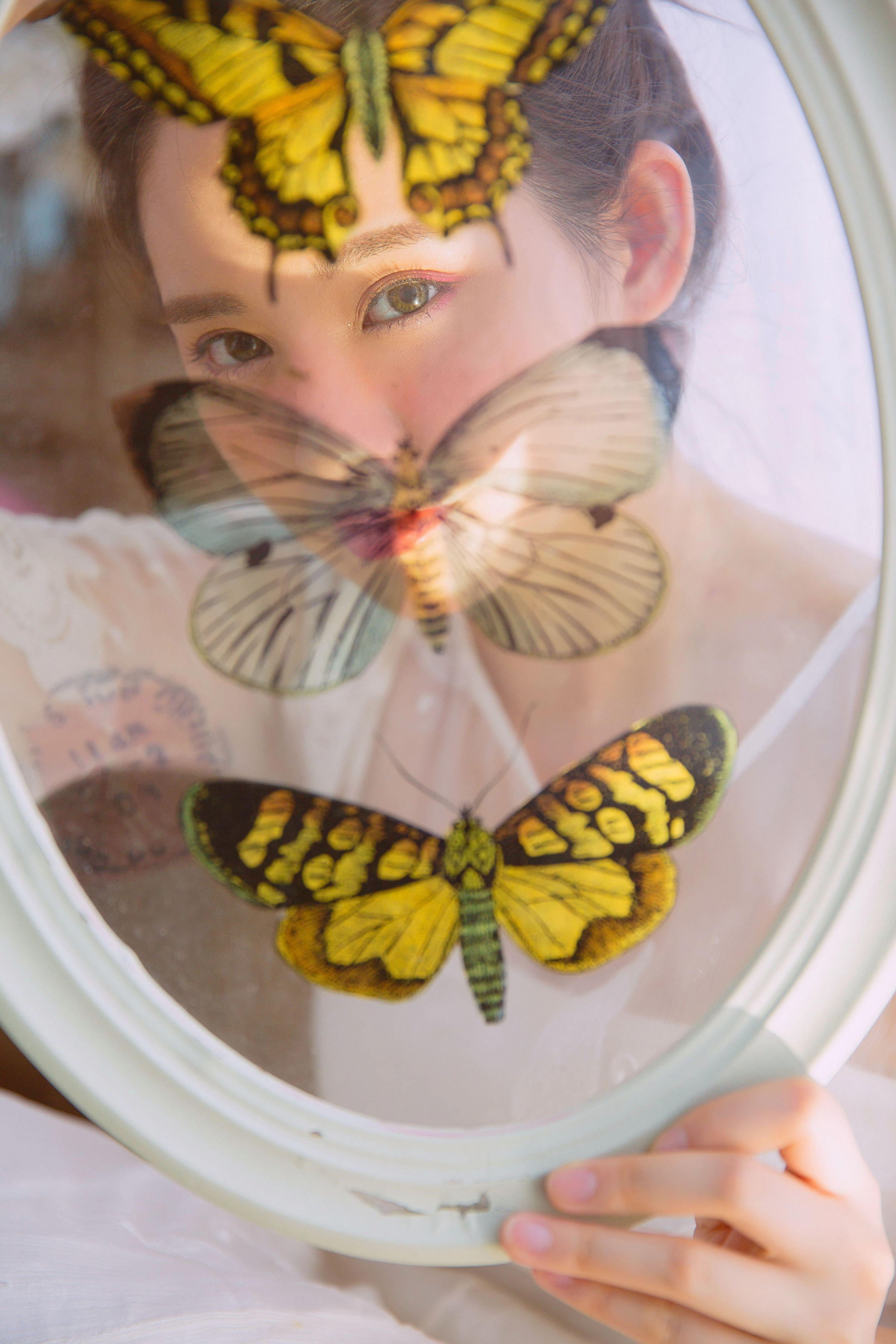 [YALAYI雅拉伊]2022.05.26 甜美少女 白色透视蕾丝连衣裙居家清纯写真集第10张