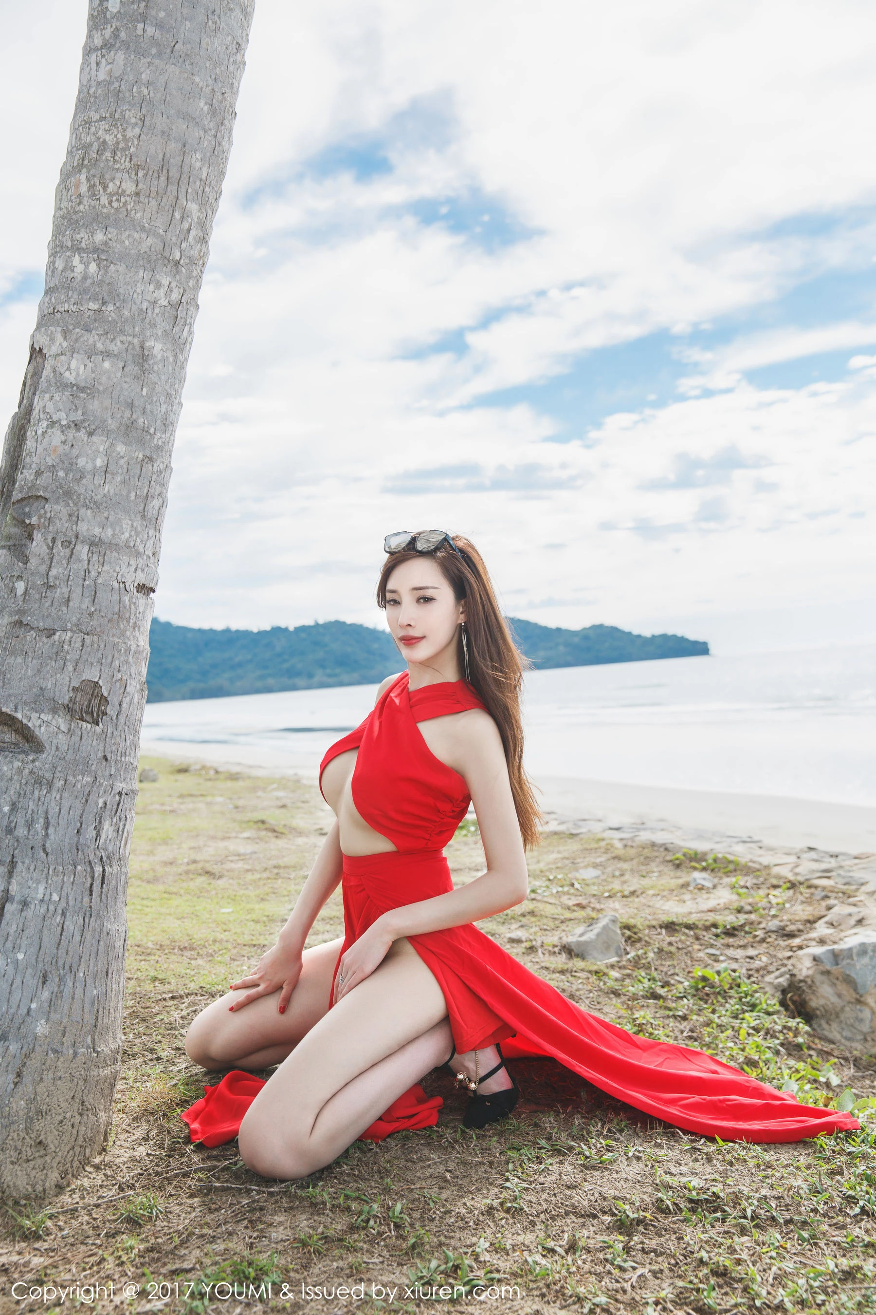  土肥圆矮挫穷《泳衣湿身与浪漫长裙系列》 尤蜜荟YouMi Vol.034第16张