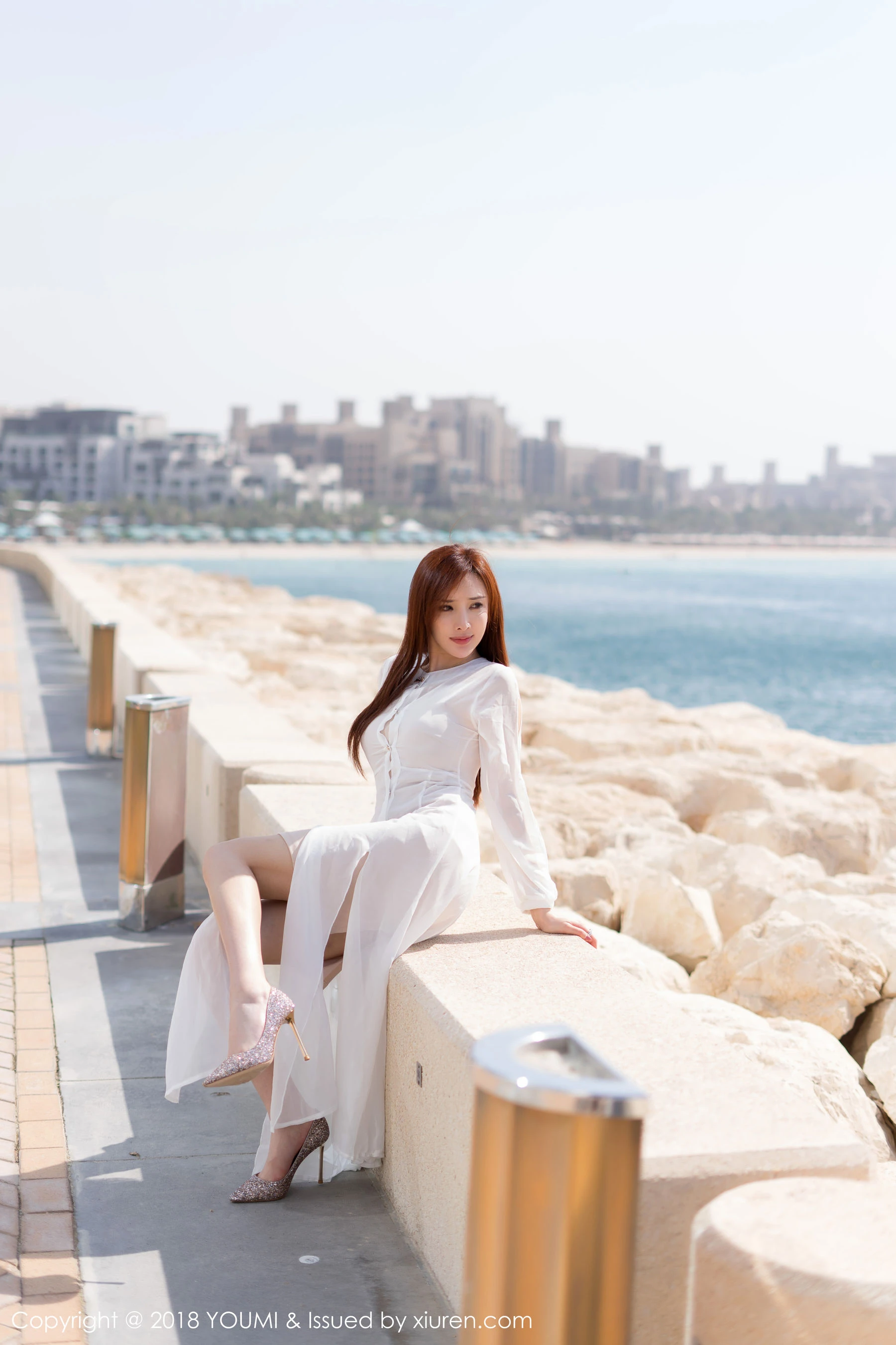  土肥圆矮挫穷《护士、皮衣、黑丝、蒙面》 尤蜜荟YouMi Vol.118第15张