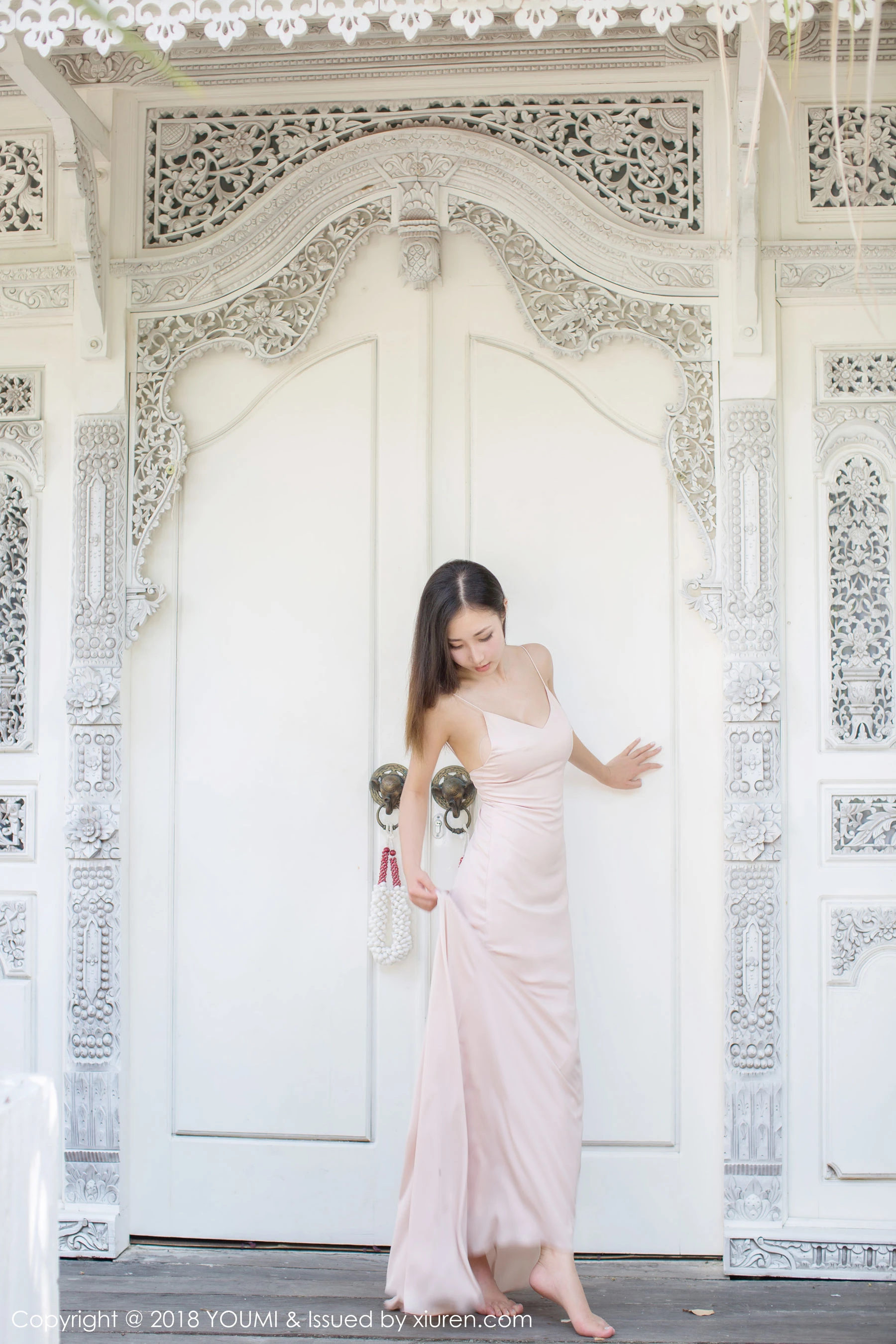  Yumi-尤美《优雅长裙+比基尼》 尤蜜荟YouMi Vol.156第1张