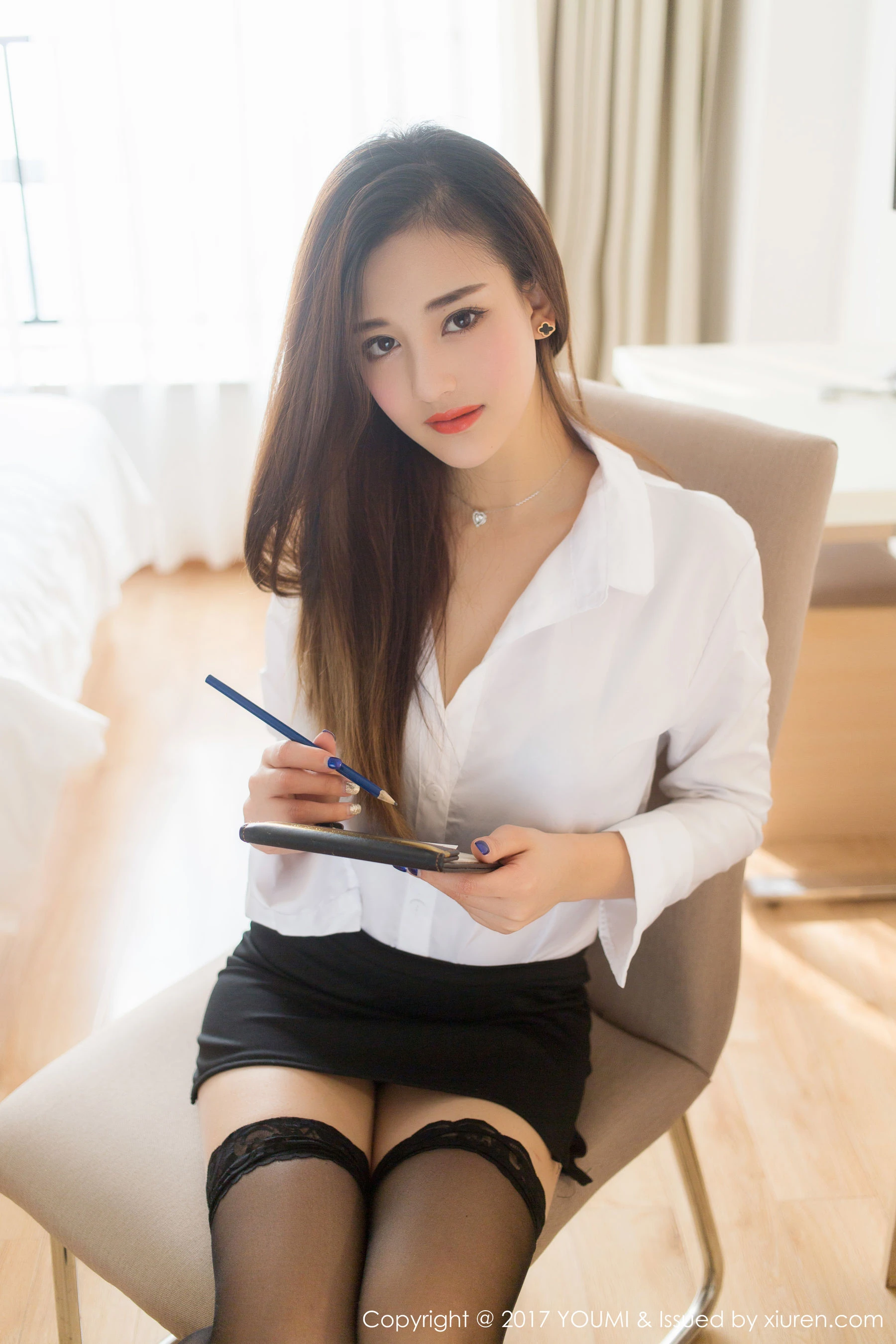 娜娜TINA《黑丝OL诱惑+学生装》 尤蜜荟 VOL.087第4张