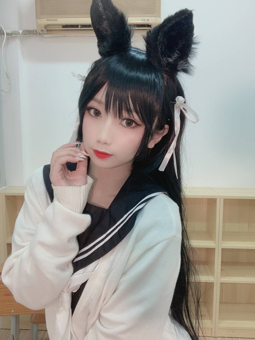 微博红人Coser@鬼畜摇 电子版自拍 在现浏览第2张