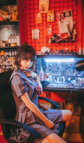 网荭Coser@疯猫ss 暗黑JK 在现浏览